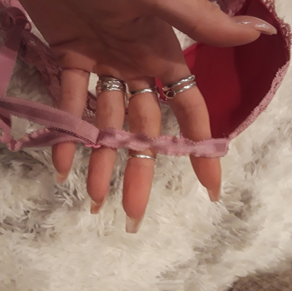 Victoria's Secret Pink lace bra - Picture 5 of 5